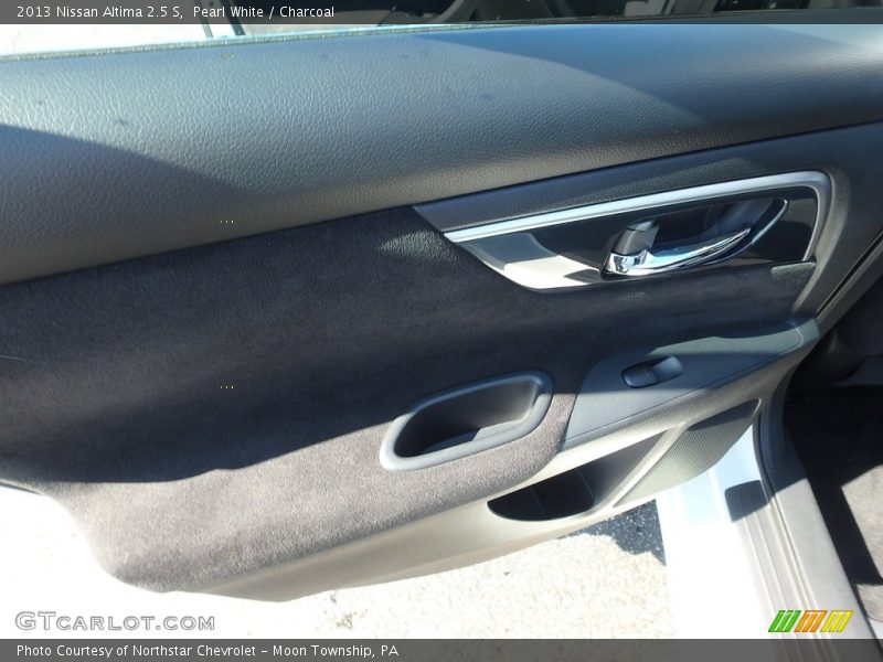 Pearl White / Charcoal 2013 Nissan Altima 2.5 S