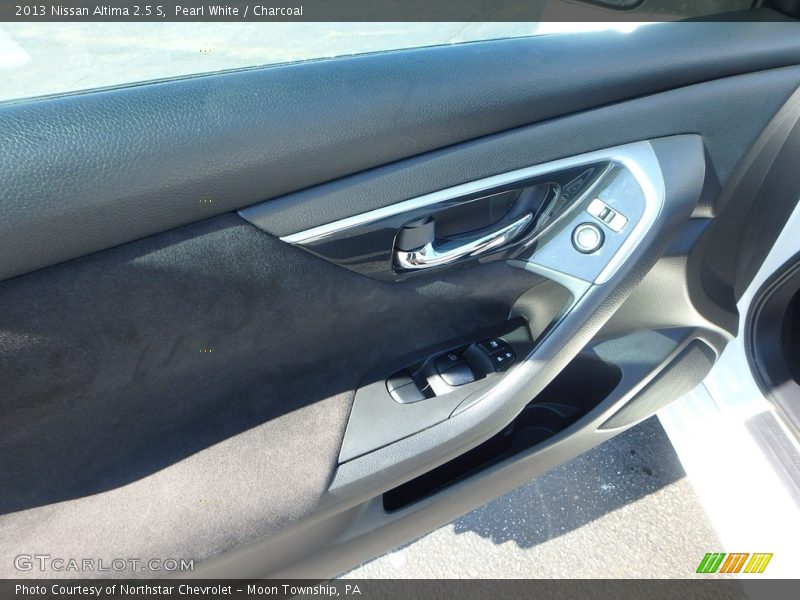 Pearl White / Charcoal 2013 Nissan Altima 2.5 S