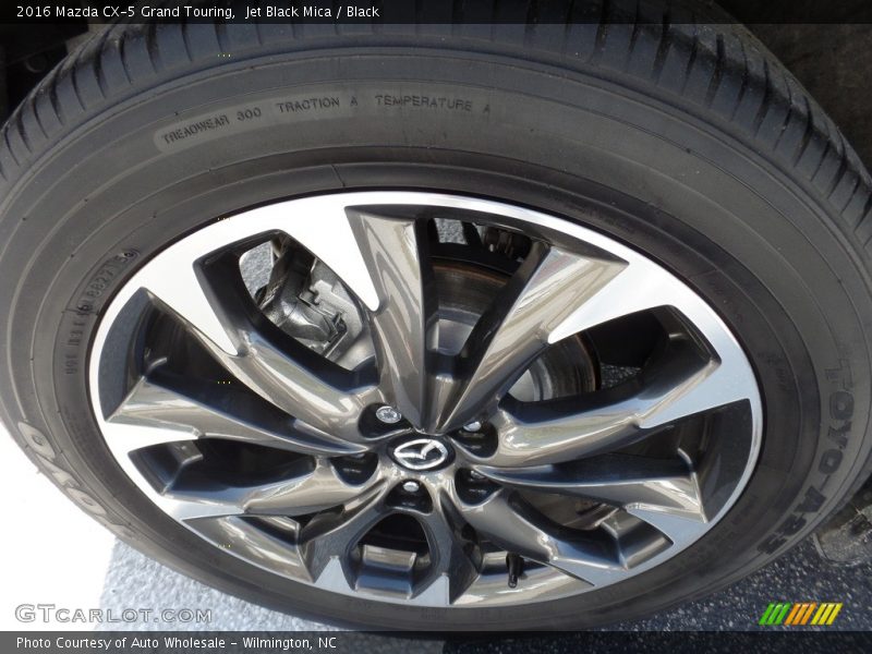 Jet Black Mica / Black 2016 Mazda CX-5 Grand Touring