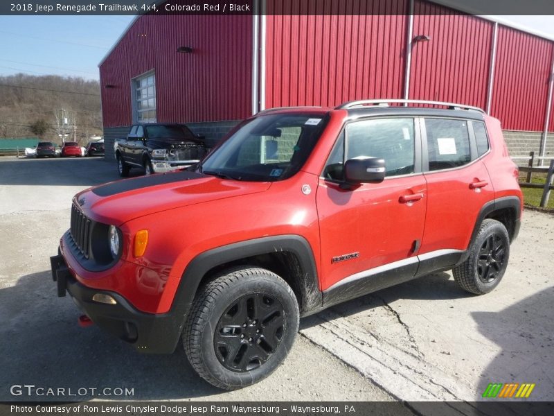 Front 3/4 View of 2018 Renegade Trailhawk 4x4