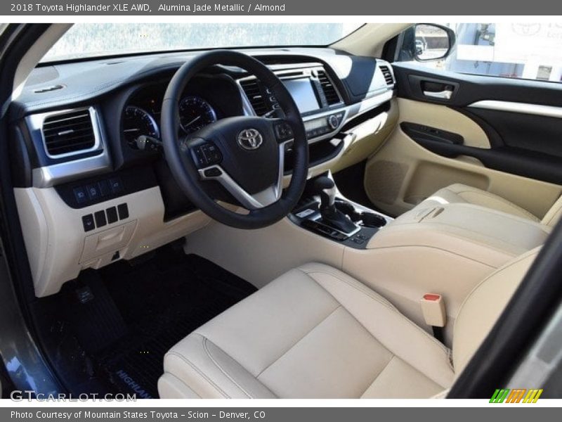 Alumina Jade Metallic / Almond 2018 Toyota Highlander XLE AWD