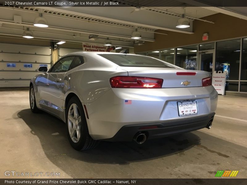 Silver Ice Metallic / Jet Black 2017 Chevrolet Camaro LT Coupe