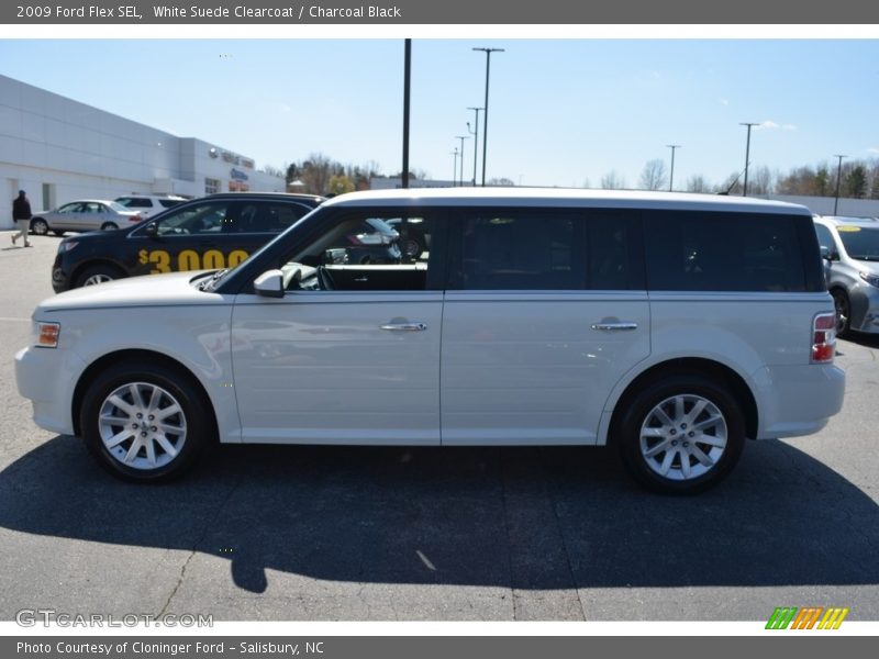 White Suede Clearcoat / Charcoal Black 2009 Ford Flex SEL
