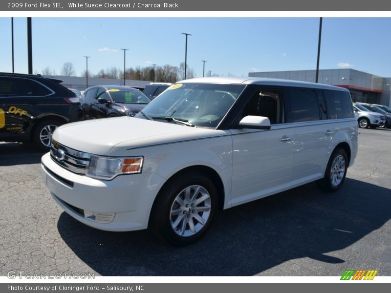 White Suede Clearcoat / Charcoal Black 2009 Ford Flex SEL