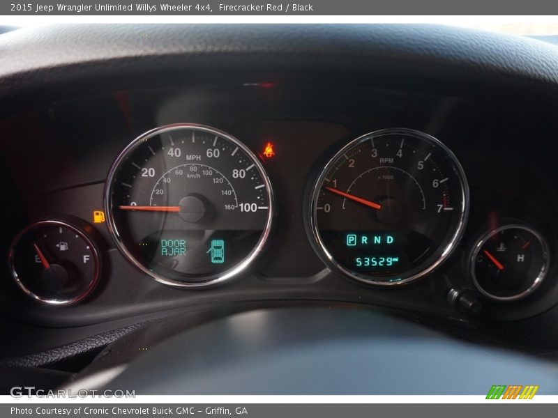 Firecracker Red / Black 2015 Jeep Wrangler Unlimited Willys Wheeler 4x4