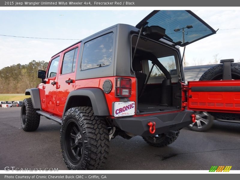 Firecracker Red / Black 2015 Jeep Wrangler Unlimited Willys Wheeler 4x4