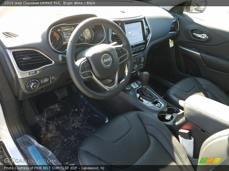 Bright White / Black 2019 Jeep Cherokee Limited 4x4