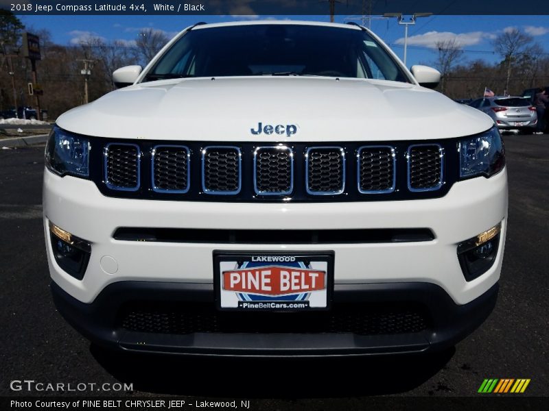 White / Black 2018 Jeep Compass Latitude 4x4