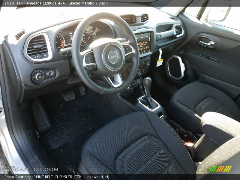 Glacier Metallic / Black 2018 Jeep Renegade Latitude 4x4