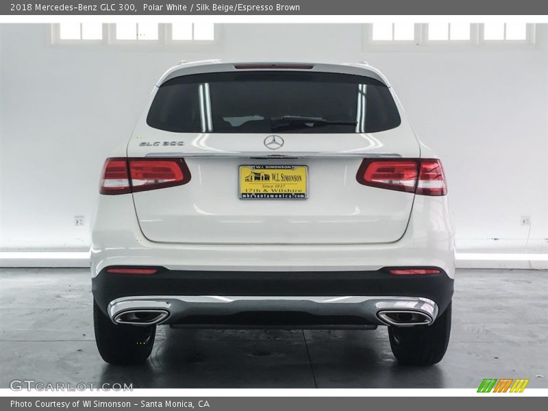 Polar White / Silk Beige/Espresso Brown 2018 Mercedes-Benz GLC 300
