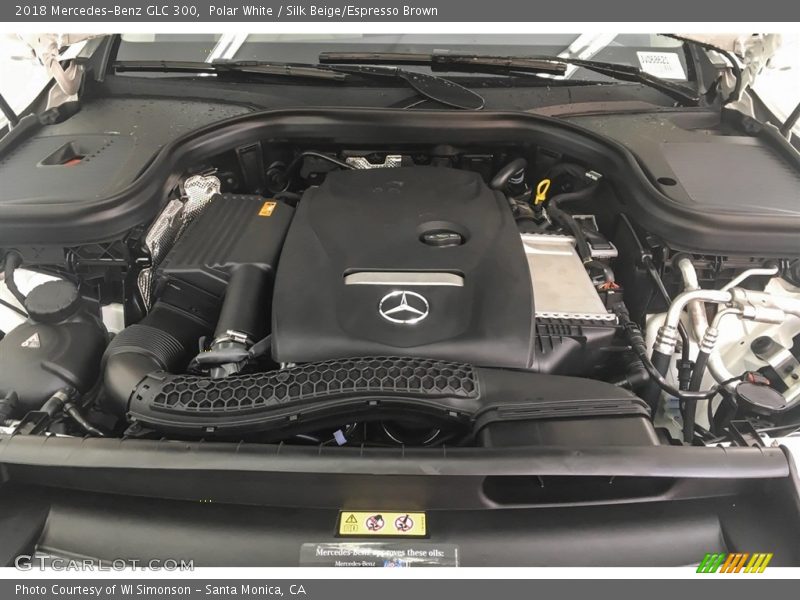 Polar White / Silk Beige/Espresso Brown 2018 Mercedes-Benz GLC 300