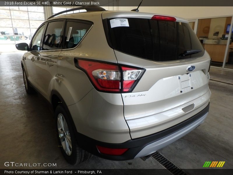 White Gold / Charcoal Black 2018 Ford Escape SE 4WD