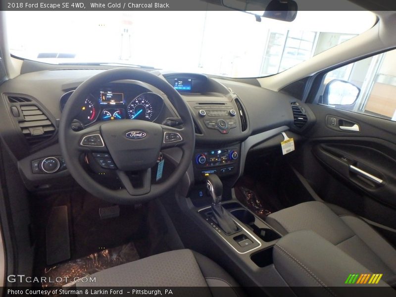 White Gold / Charcoal Black 2018 Ford Escape SE 4WD