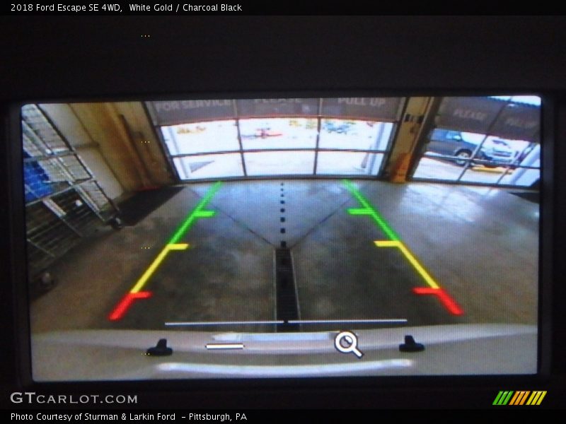 White Gold / Charcoal Black 2018 Ford Escape SE 4WD