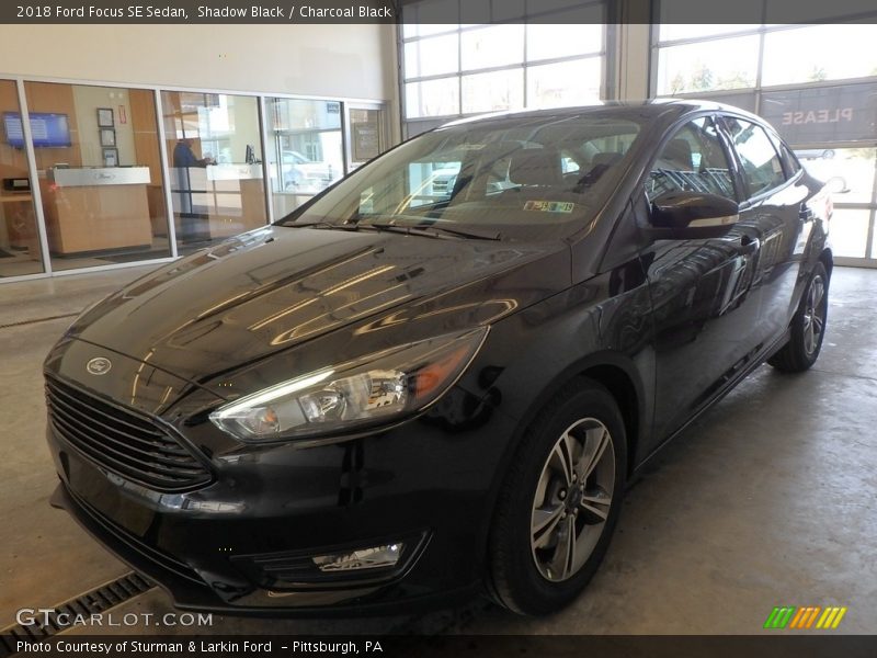 Shadow Black / Charcoal Black 2018 Ford Focus SE Sedan
