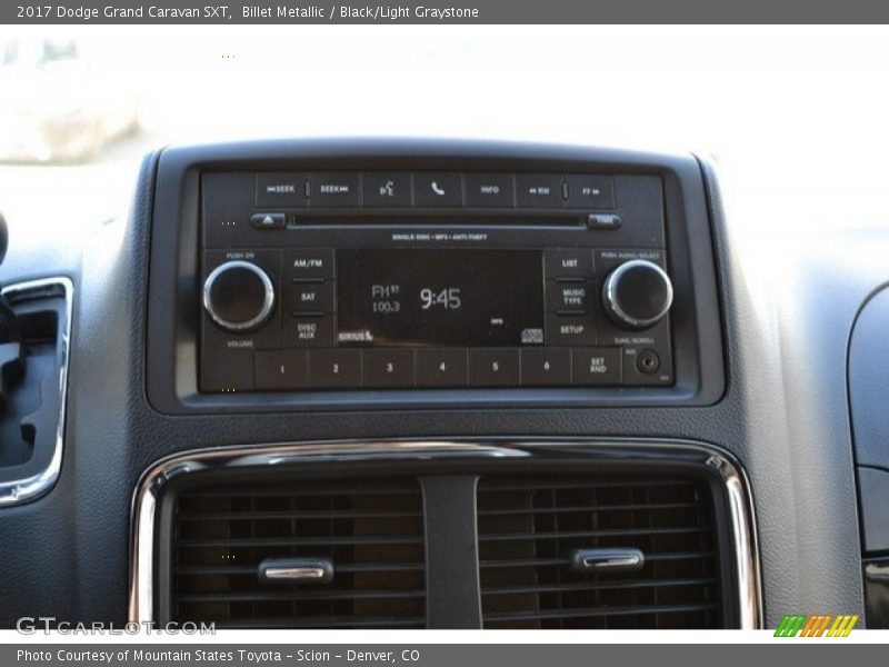 Billet Metallic / Black/Light Graystone 2017 Dodge Grand Caravan SXT