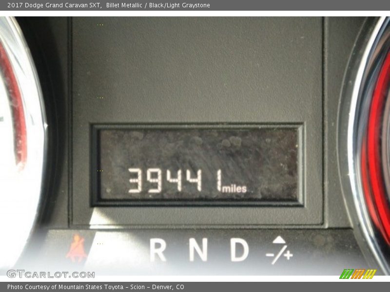 Billet Metallic / Black/Light Graystone 2017 Dodge Grand Caravan SXT