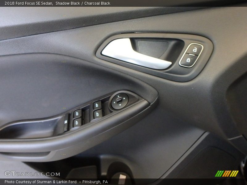 Shadow Black / Charcoal Black 2018 Ford Focus SE Sedan