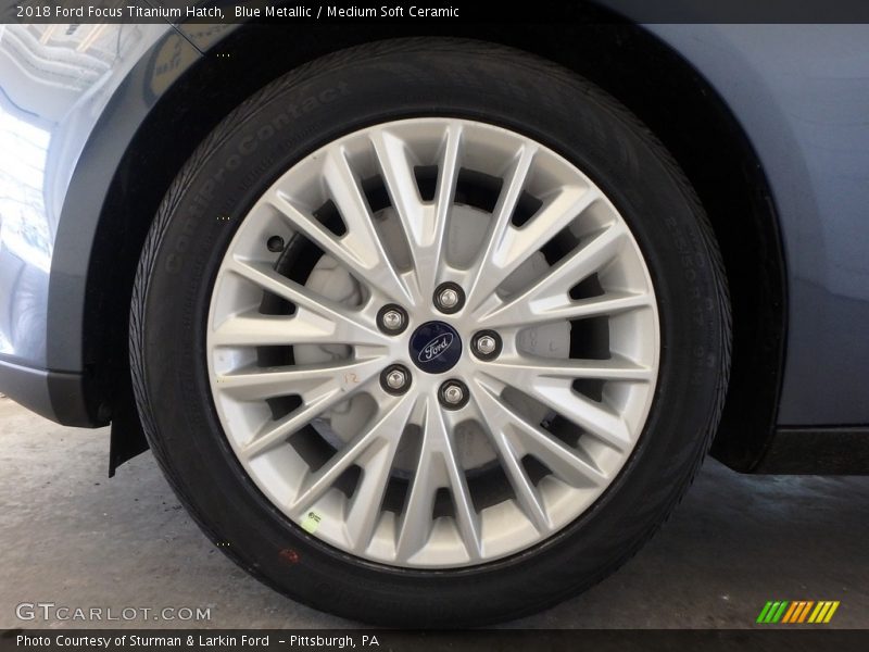 Blue Metallic / Medium Soft Ceramic 2018 Ford Focus Titanium Hatch