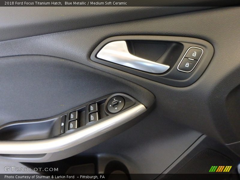 Blue Metallic / Medium Soft Ceramic 2018 Ford Focus Titanium Hatch