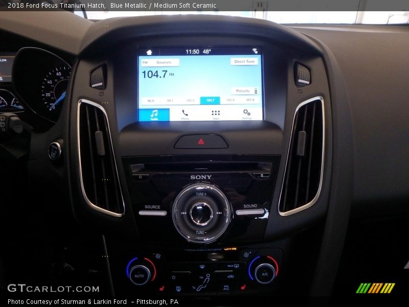 Blue Metallic / Medium Soft Ceramic 2018 Ford Focus Titanium Hatch