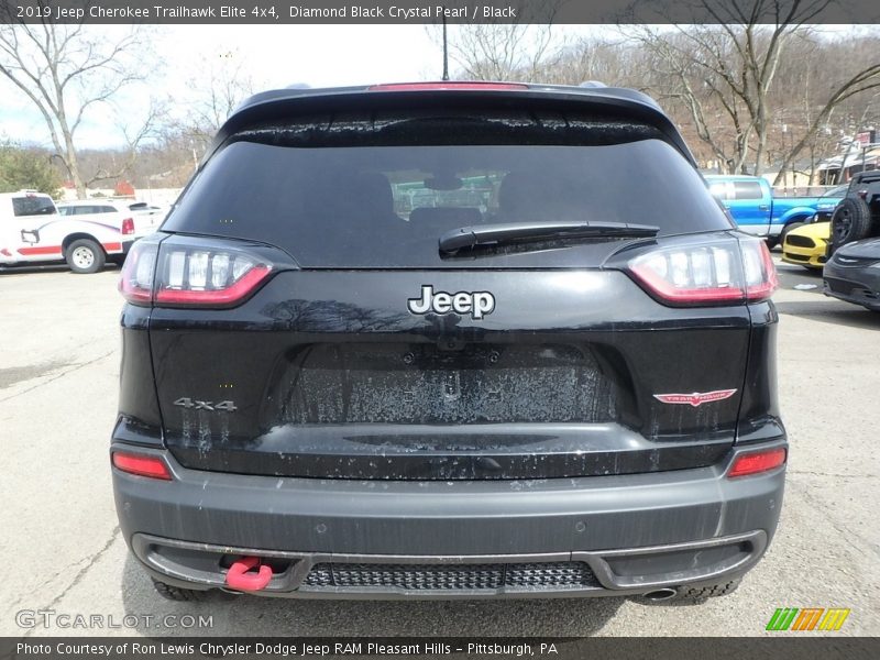 Diamond Black Crystal Pearl / Black 2019 Jeep Cherokee Trailhawk Elite 4x4