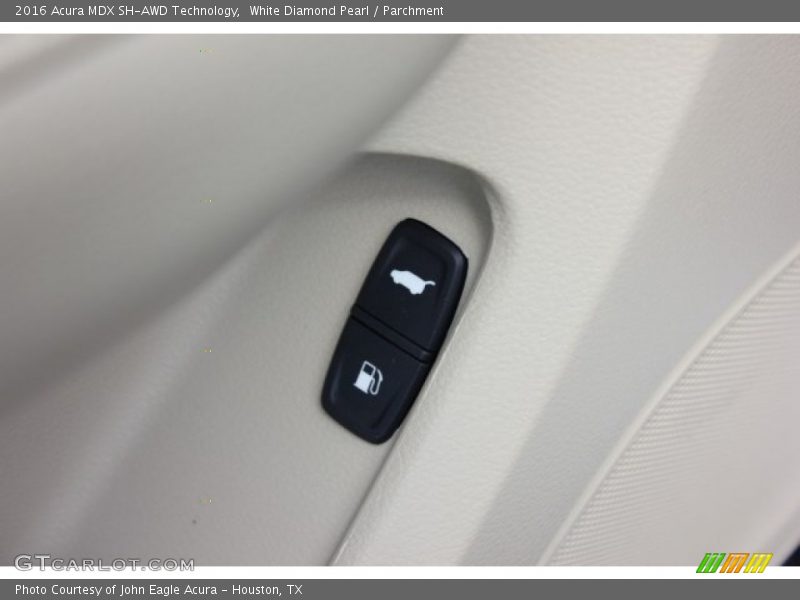 White Diamond Pearl / Parchment 2016 Acura MDX SH-AWD Technology