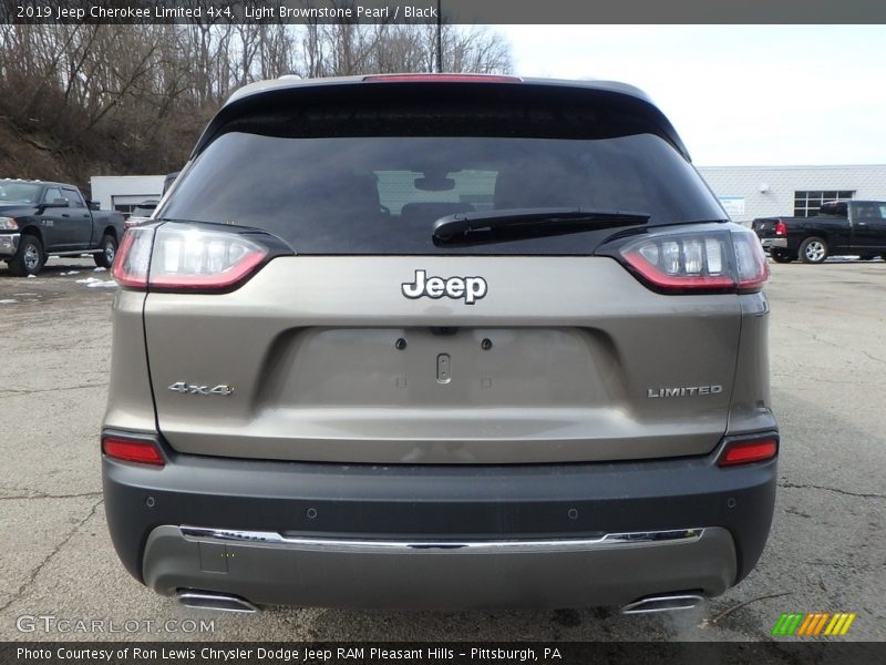 Light Brownstone Pearl / Black 2019 Jeep Cherokee Limited 4x4