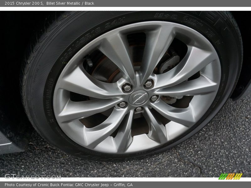 Billet Silver Metallic / Black 2015 Chrysler 200 S