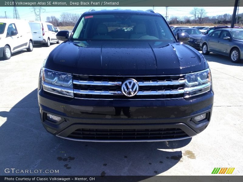 Deep Black Pearl / Shetland 2018 Volkswagen Atlas SE 4Motion