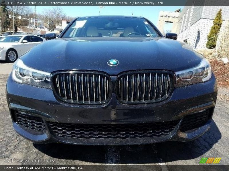 Carbon Black Metallic / Ivory White/Black 2018 BMW 7 Series 740e iPerformance xDrive Sedan