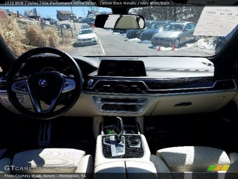Carbon Black Metallic / Ivory White/Black 2018 BMW 7 Series 740e iPerformance xDrive Sedan