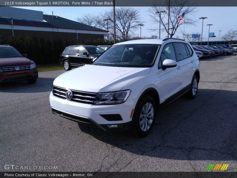 Pure White / Titan Black 2018 Volkswagen Tiguan S 4MOTION