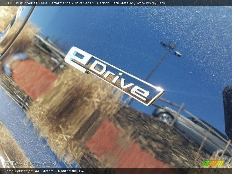 Carbon Black Metallic / Ivory White/Black 2018 BMW 7 Series 740e iPerformance xDrive Sedan