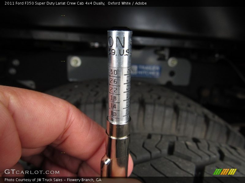 Oxford White / Adobe 2011 Ford F350 Super Duty Lariat Crew Cab 4x4 Dually