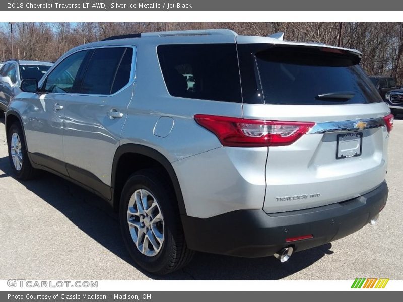 Silver Ice Metallic / Jet Black 2018 Chevrolet Traverse LT AWD