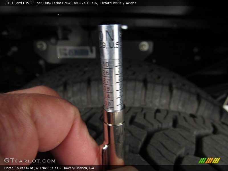Oxford White / Adobe 2011 Ford F350 Super Duty Lariat Crew Cab 4x4 Dually