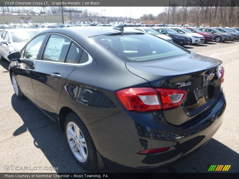 Graphite Metallic / Jet Black 2018 Chevrolet Cruze LT