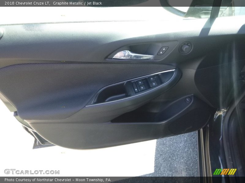 Graphite Metallic / Jet Black 2018 Chevrolet Cruze LT