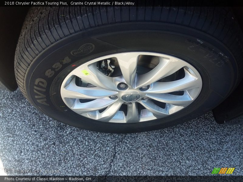 Granite Crystal Metallic / Black/Alloy 2018 Chrysler Pacifica Touring Plus