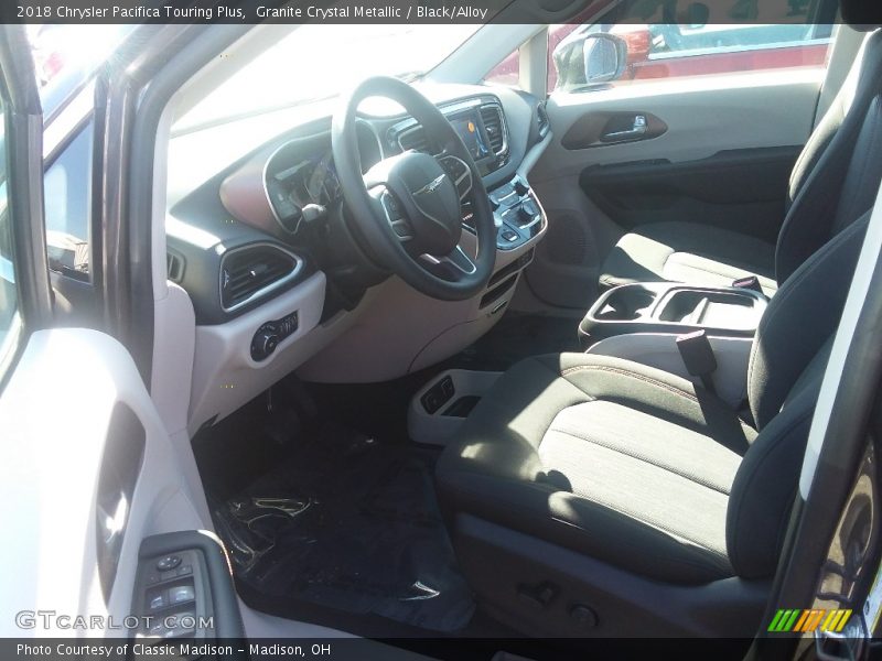 Granite Crystal Metallic / Black/Alloy 2018 Chrysler Pacifica Touring Plus
