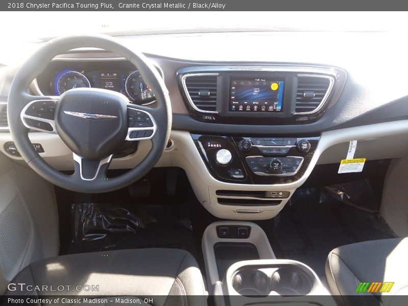 Granite Crystal Metallic / Black/Alloy 2018 Chrysler Pacifica Touring Plus