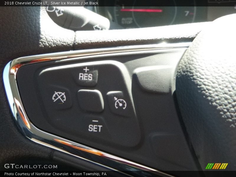 Silver Ice Metallic / Jet Black 2018 Chevrolet Cruze LT