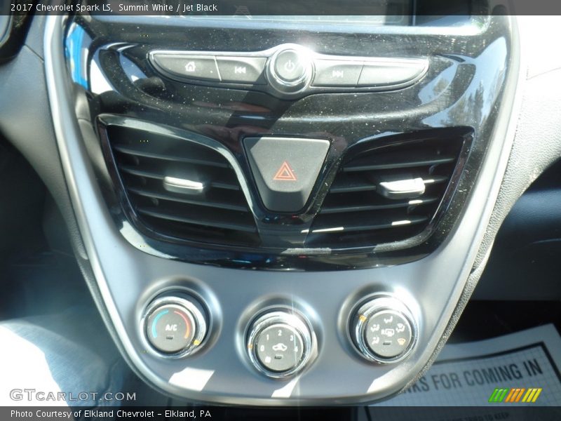 Summit White / Jet Black 2017 Chevrolet Spark LS