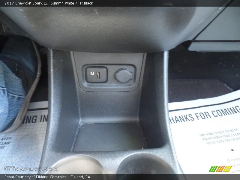 Summit White / Jet Black 2017 Chevrolet Spark LS