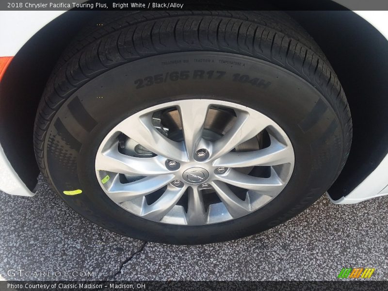 Bright White / Black/Alloy 2018 Chrysler Pacifica Touring Plus