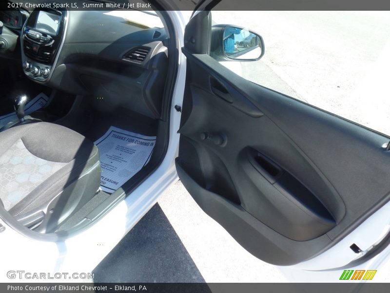 Summit White / Jet Black 2017 Chevrolet Spark LS