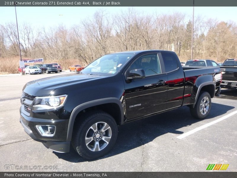 Front 3/4 View of 2018 Colorado Z71 Extended Cab 4x4