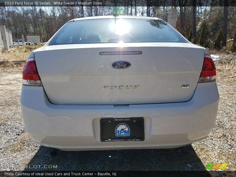 White Suede / Medium Stone 2010 Ford Focus SE Sedan