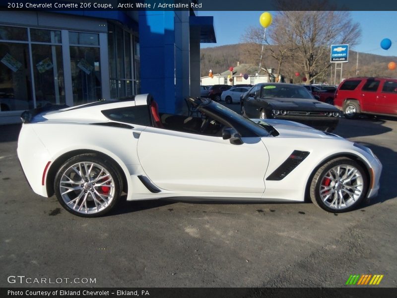 Arctic White / Adrenaline Red 2019 Chevrolet Corvette Z06 Coupe